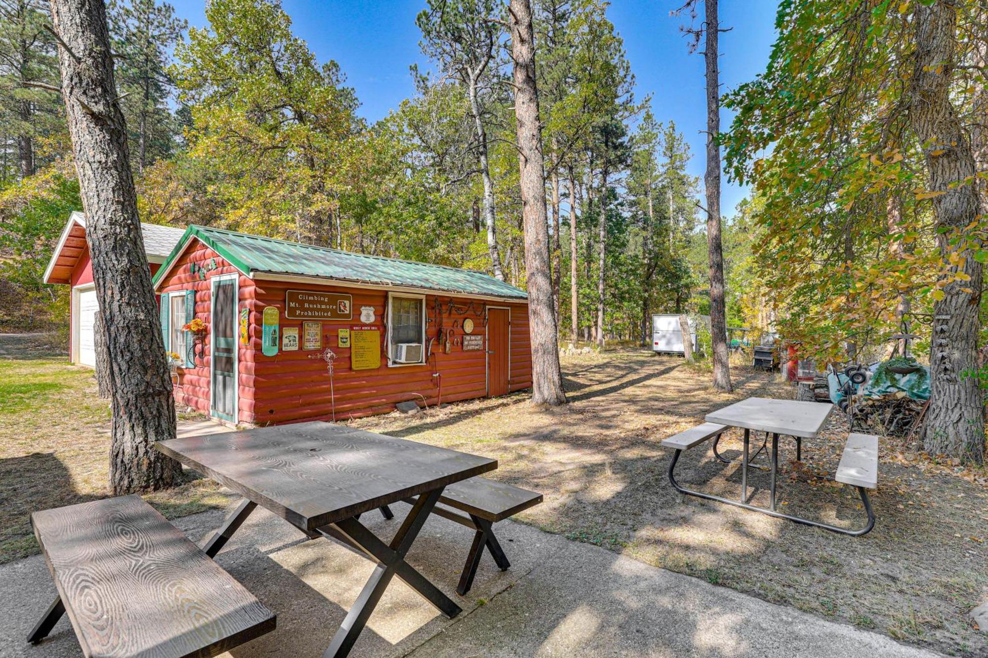 Historic Keystone Cabin Near Mount Rushmore! Exterior photo